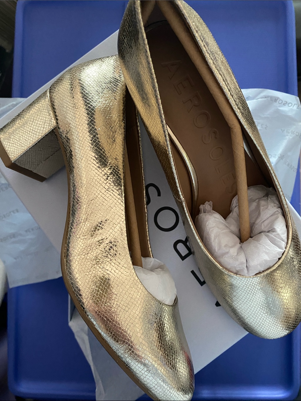 Aerosoles Ebel 6.5 New In Box Metallic Gold Textured Block Heel Pumps